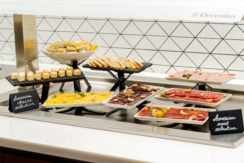 호텔 Holiday Inn Yerevan Republic Square, An Ihg