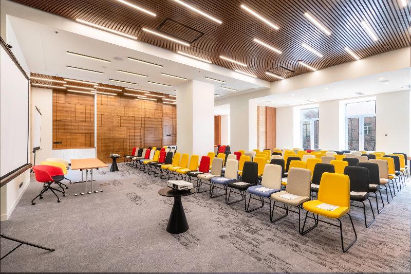 호텔 Holiday Inn Yerevan Republic Square, An Ihg