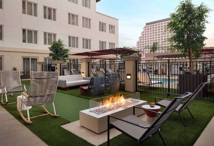 فندق Residence Inn Los Angeles Glendale