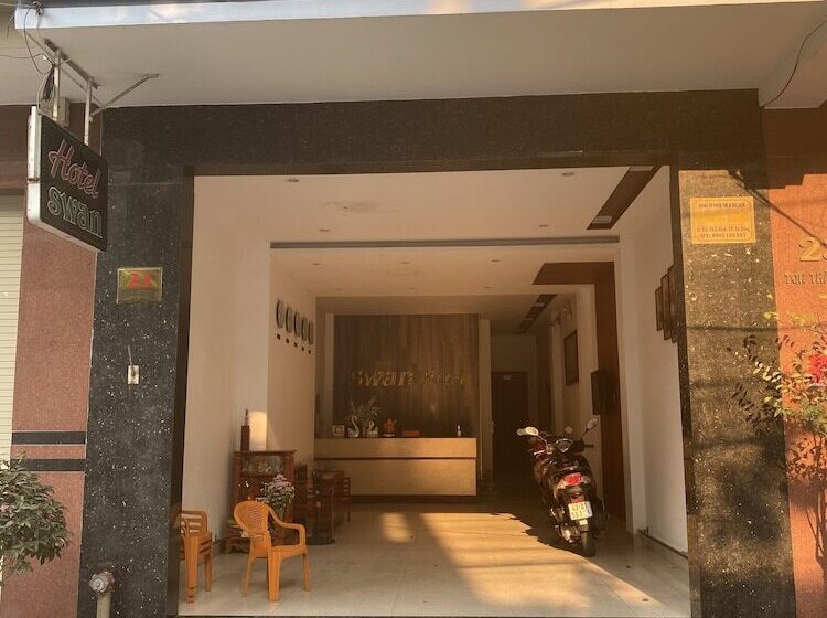هتل Swan