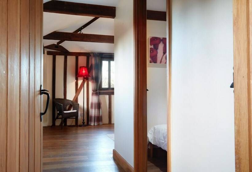 ホテル The Granary