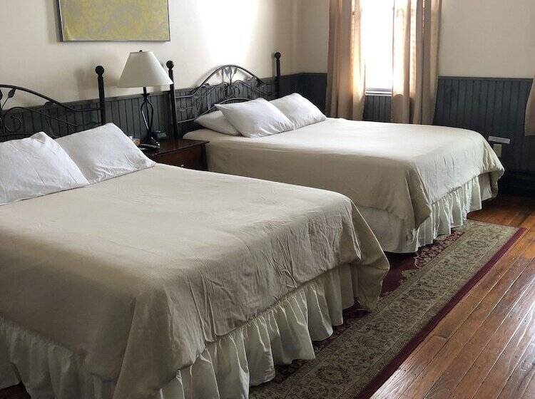 Отель Water Street Inn