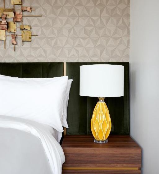 مُتل The Cole Adults Only