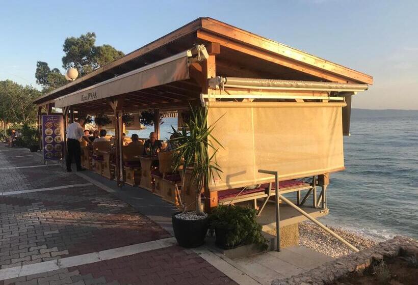 Panzió Apartmani Daša Tučepi