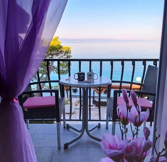 Panzió Apartmani Daša Tučepi