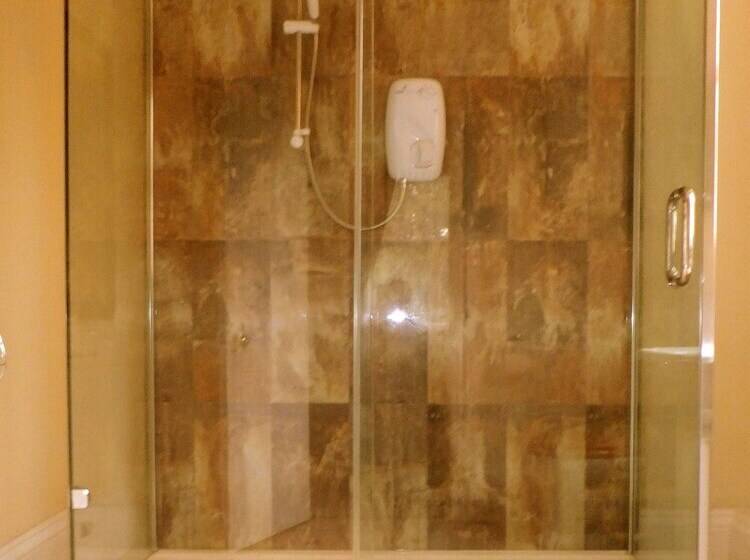 Пансион Garfits Lodge