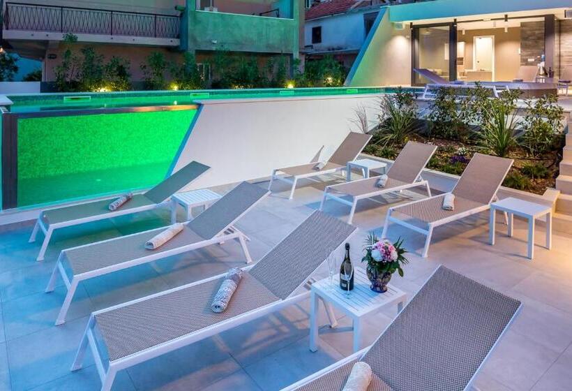 پانسیون Villa Mandalinic