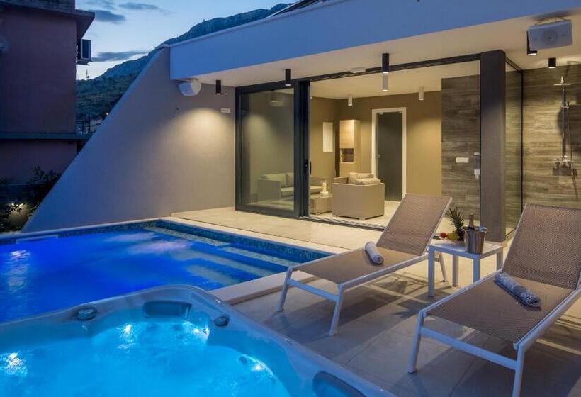 پانسیون Villa Mandalinic