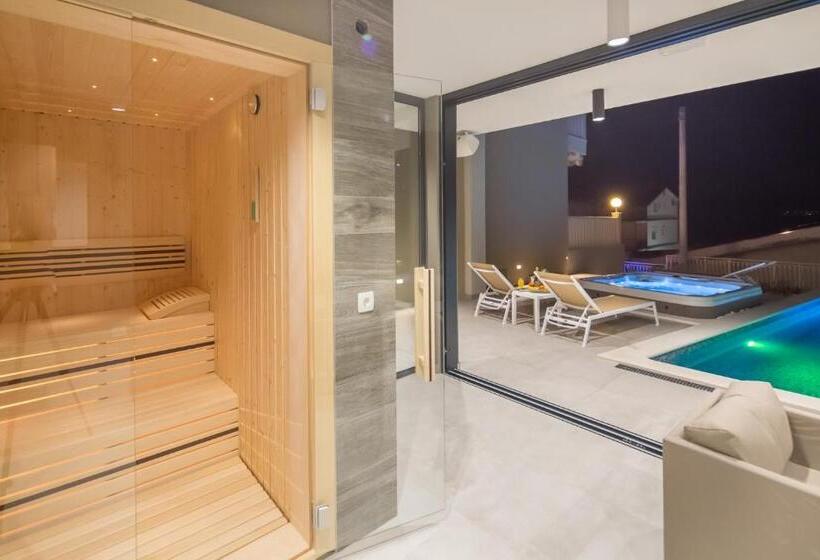 پانسیون Villa Mandalinic