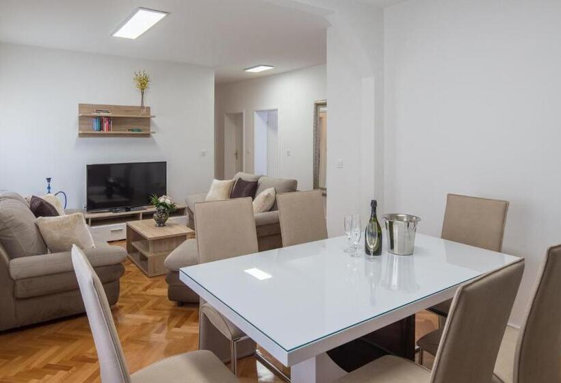 膳宿费 Villa Mandalinic