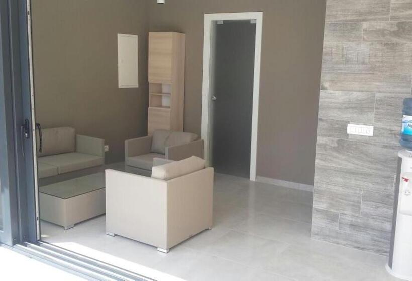 膳宿费 Villa Mandalinic