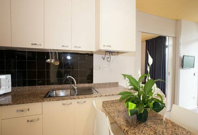 Aparthotel Comtat Sant Jordi