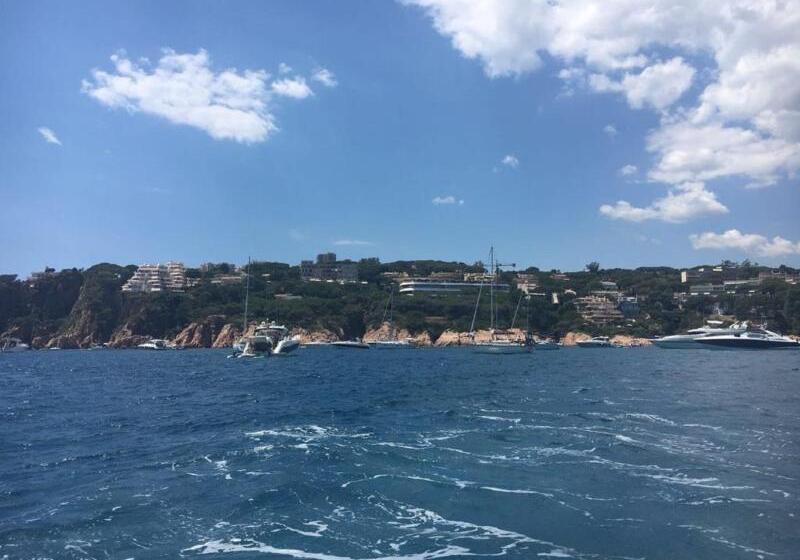 Aparthotel Comtat Sant Jordi