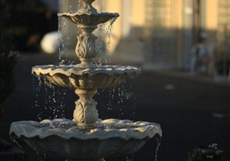 Asure Fountain Resort Motel