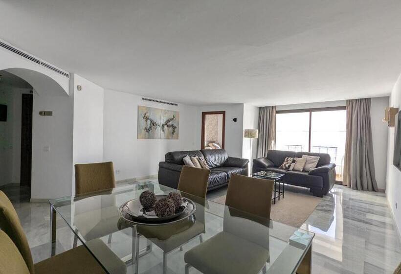 Benabola Hotel & Suites