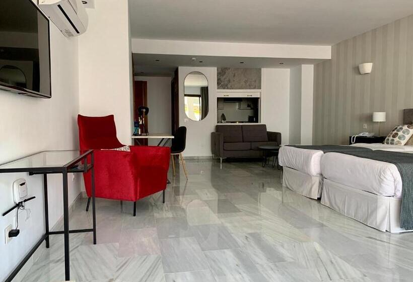 Benabola Hotel & Suites