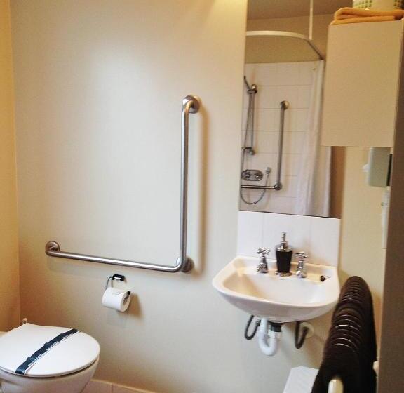 Bush Inn Court Motel