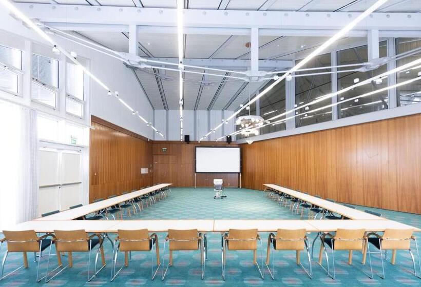 Dekra Congresshotel Wart