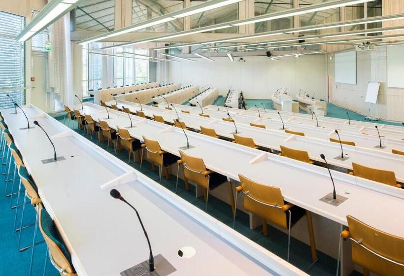 Dekra Congresshotel Wart