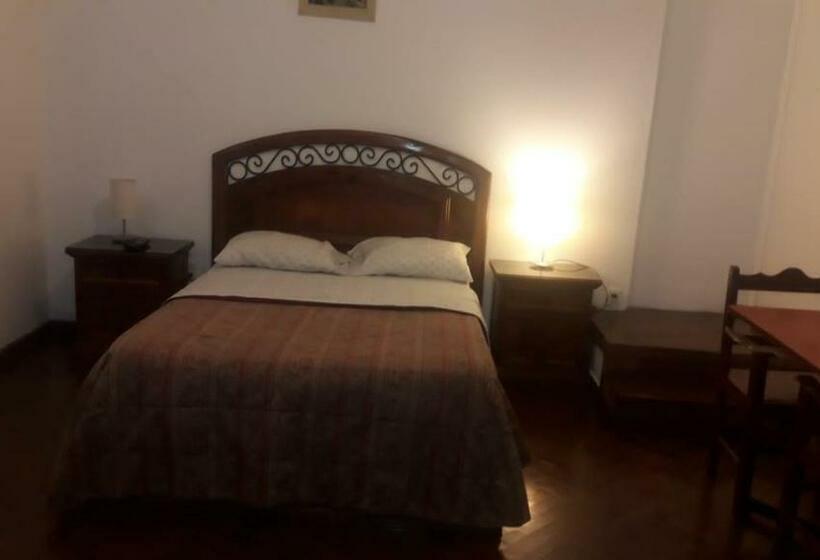 فندق فئة نجمة واحدة Hospedaje Schell