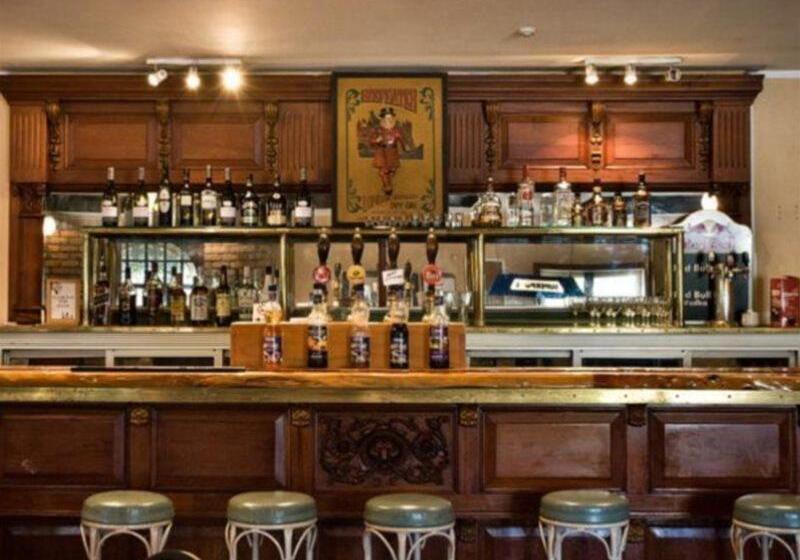 هتل Airport Gateway