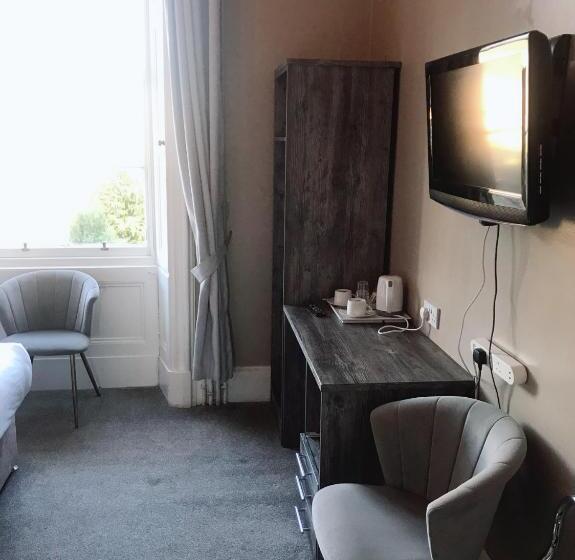 בית מלון כפרי Alexander Guest House