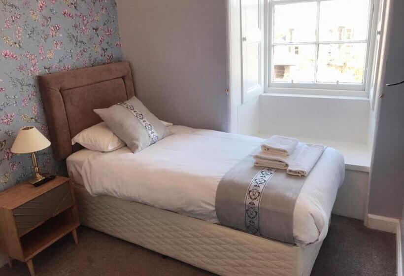 בית מלון כפרי Alexander Guest House