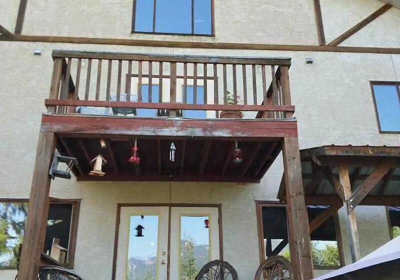 Отель Alpine Meadows Lodge