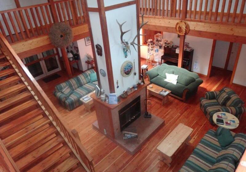 Отель Alpine Meadows Lodge