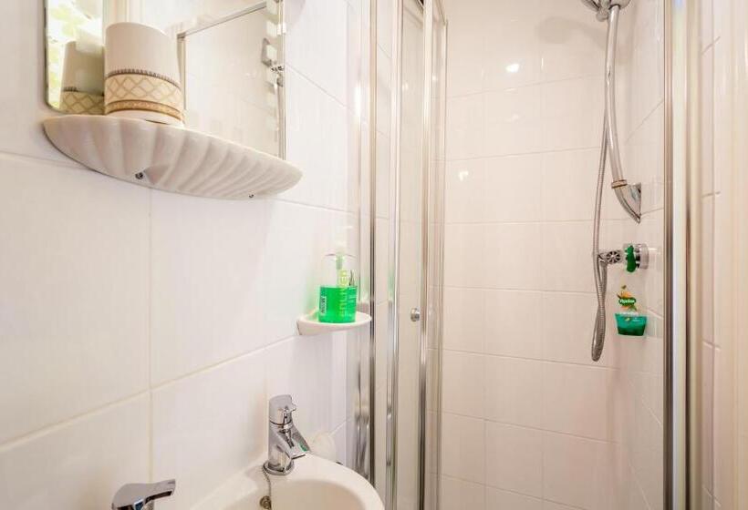 酒店 Arden Park Ensuite Rooms