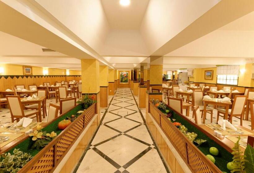 فندق Baía Beach