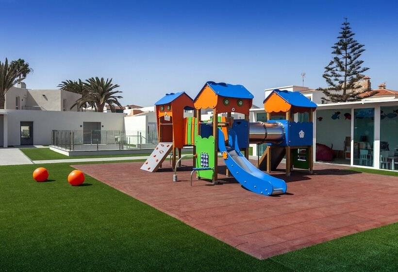 בית מלון כפרי Barcelo Corralejo Sands