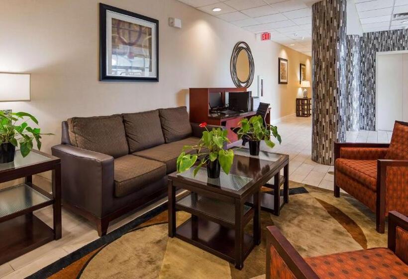 فندق Best Western Airport Inn & Suites Cleveland