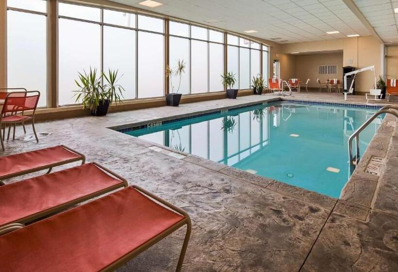 فندق Best Western Airport Inn & Suites Cleveland