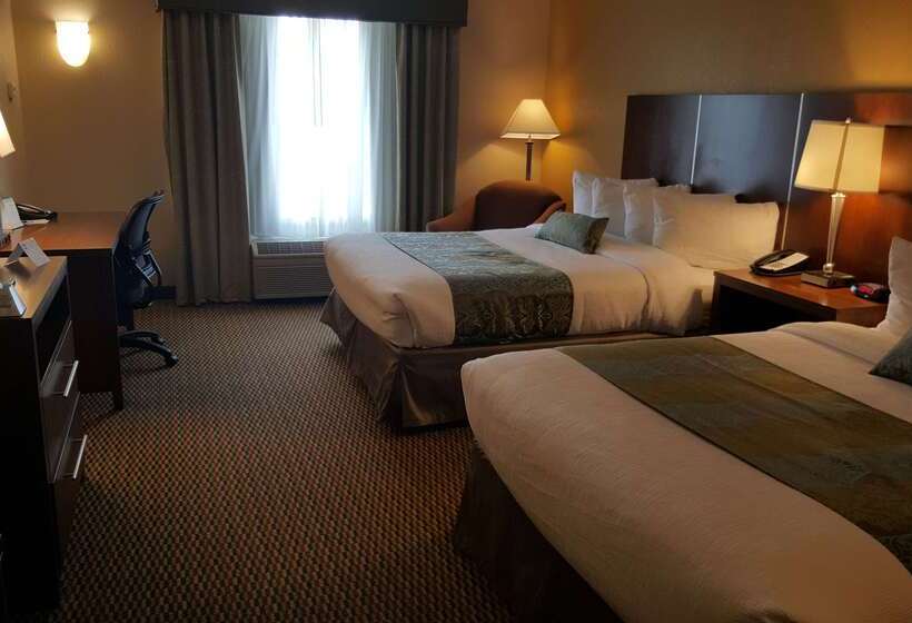 Отель Best Western Plus Airport Inn & Suites