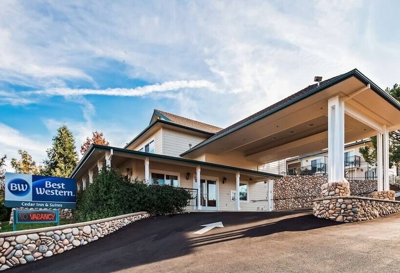 Отель Best Western Cedar Inn & Suites
