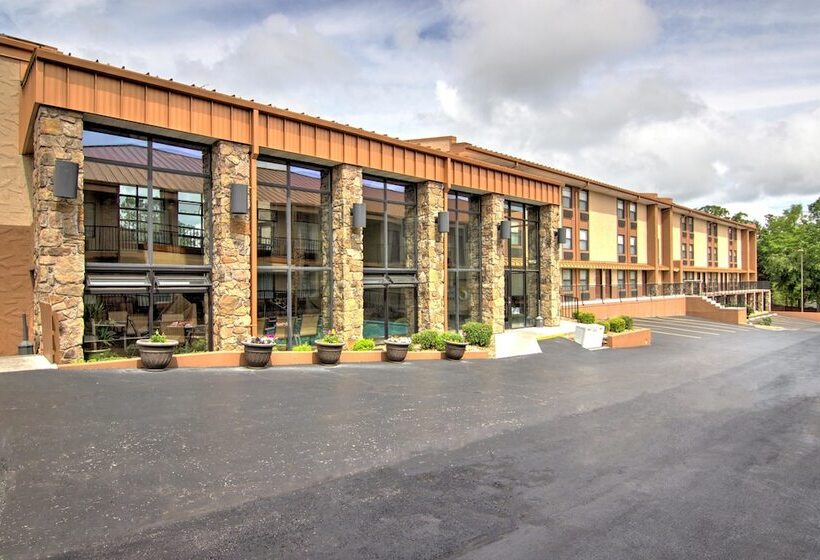 فندق Best Western Center Pointe Inn