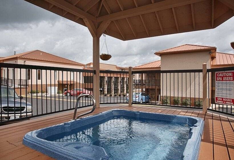 فندق Best Western Center Pointe Inn