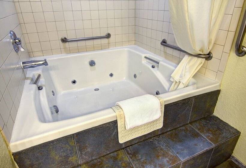 فندق Best Western Center Pointe Inn