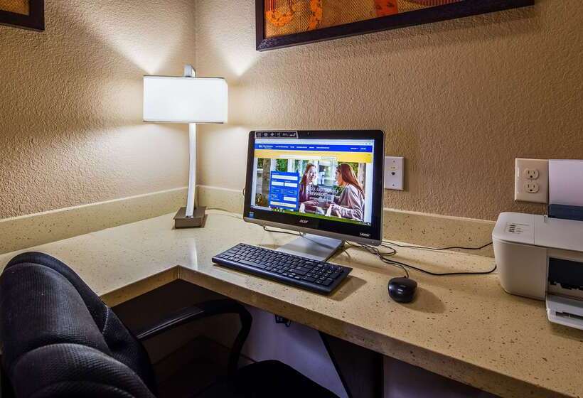 בית מלון כפרי Best Western Executive Inn El Campo