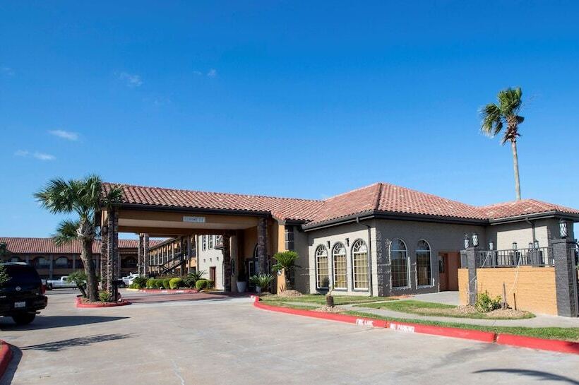 בית מלון כפרי Best Western Executive Inn El Campo