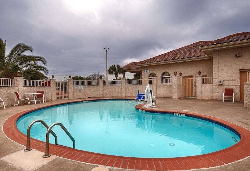 בית מלון כפרי Best Western Executive Inn El Campo