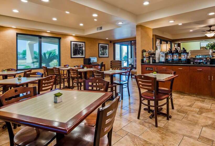 호텔 Best Western Exeter Inn & Suites