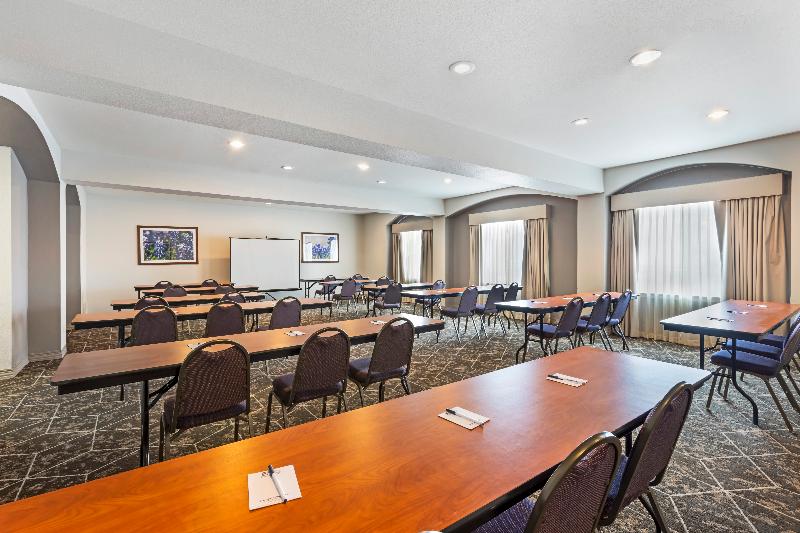 هتل Best Western Fort Worth Inn And Suites