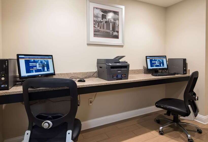 בית מלון כפרי Best Western Garden Inn