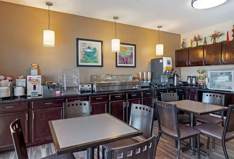 Отель Best Western Governors Inn And Suites