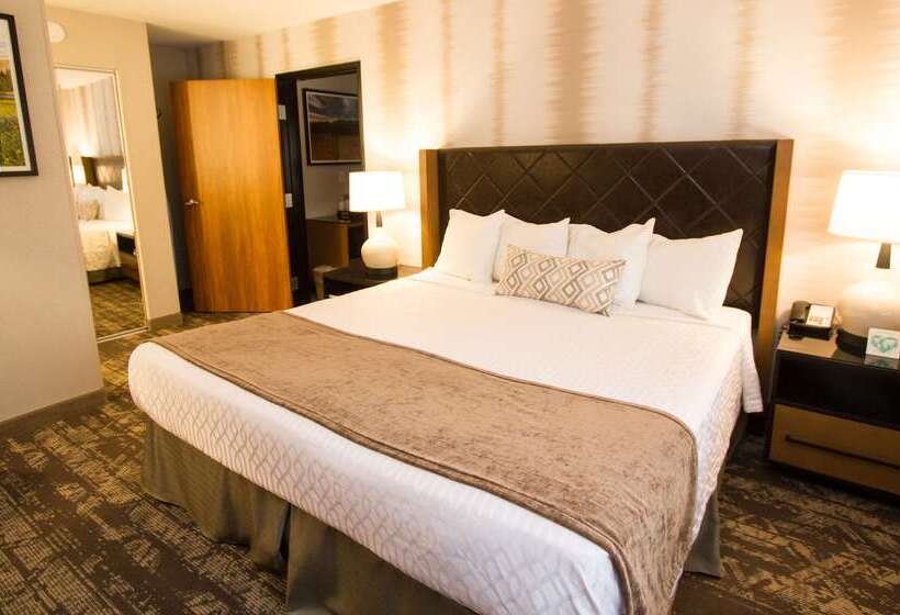 فندق Best Western Holiday Hills