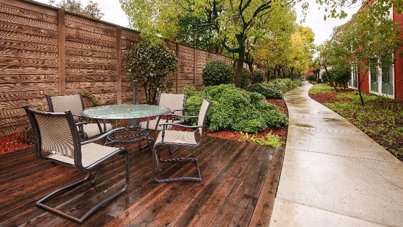 فندق Best Western Lanai Garden Inn & Suites