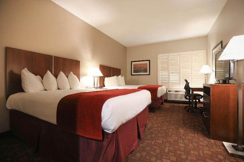 هتل Best Western Lanai Garden Inn & Suites