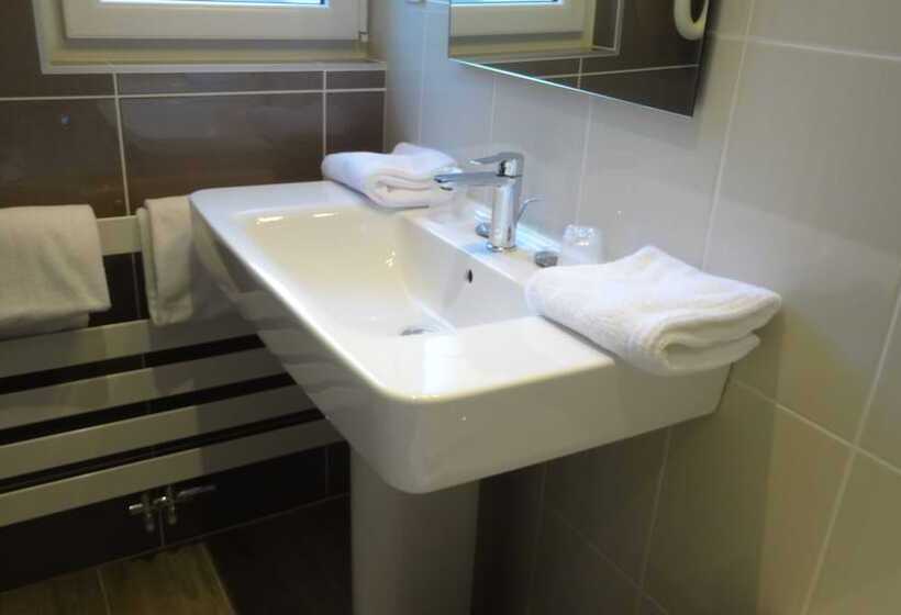 ホテル Best Western Hôtel Montgomery